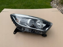 Laden Sie das Bild in den Galerie-Viewer, Frontscheinwerfer Renault Captur I 260102734R Rechts Scheinwerfer Headlight SCH8937623676pg