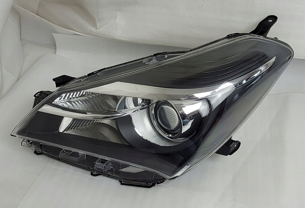Frontscheinwerfer Toyota Yaris 2014-2017 Ein Stück (Rechts oder Links) Headlight SCH3503461090ls