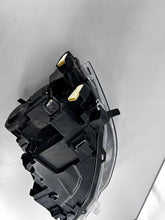 Laden Sie das Bild in den Galerie-Viewer, Frontscheinwerfer VW Polo 2G1941006D LED Rechts Scheinwerfer Headlight