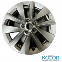 Laden Sie das Bild in den Galerie-Viewer, 1x Alufelge 17 Zoll 6.5&quot; 5x100 40ET 657601025 Skoda Scala Rim Wheel