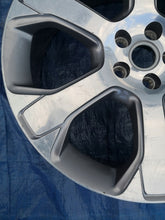 Laden Sie das Bild in den Galerie-Viewer, 1x Alufelge 20 Zoll 8.0" 5x108 45ET Land Rover Range Evoque Rim Wheel FEL7441675875hb