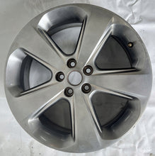 Laden Sie das Bild in den Galerie-Viewer, 1x Alufelge 18 Zoll 7.0" 5x105 38ET Matt Silber 95181586 Opel Mokka Rim Wheel FEL7734703880yg