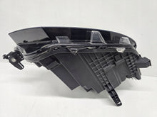 Laden Sie das Bild in den Galerie-Viewer, Frontscheinwerfer VW T-Roc 2GA941005F Links Scheinwerfer Headlight SCH5566572837om