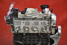 Laden Sie das Bild in den Galerie-Viewer, Motor VW Passat CBA 2.0 TDI 2008 Diesel Engine Unkomplett