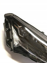 Laden Sie das Bild in den Galerie-Viewer, Frontscheinwerfer Skoda Superb 5LB941016A Rechts Scheinwerfer Headlight SCH1236492270lf