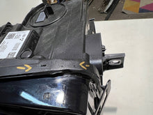 Laden Sie das Bild in den Galerie-Viewer, Frontscheinwerfer Mercedes-Benz Gla H247 A2479064205KZ LED Rechts Headlight SCH3192776606zs