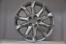 Laden Sie das Bild in den Galerie-Viewer, 1x Alufelge 18 Zoll 7.0&quot; 5x114.3 50ET 9965227080 Mazda Rim Wheel