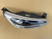 Laden Sie das Bild in den Galerie-Viewer, Frontscheinwerfer Ford Focus JX7B-13E014-AE Full LED Rechts Headlight