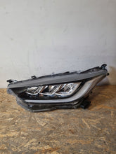 Laden Sie das Bild in den Galerie-Viewer, Frontscheinwerfer Toyota 4 Yaris 132178 EUK0-8 FULL LED Links Headlight