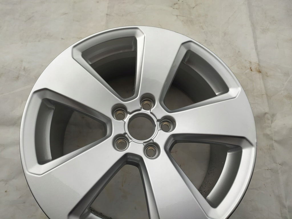 1x Alufelge 17 Zoll 7.5" 5x112 43ET Glanz Silber 8V0601025P Audi A3 Rim Wheel FEL3425696863al
