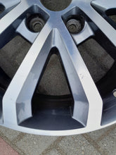 Load image into Gallery viewer, 1x Alufelge 17 Zoll 7.0" 5x112 49ET Glanz Grau 5E0601025BC Mg Octavia I FEL7849444106xx