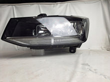 Laden Sie das Bild in den Galerie-Viewer, Frontscheinwerfer Audi Q2 81A941003-2 Links Scheinwerfer Headlight