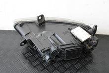 Laden Sie das Bild in den Galerie-Viewer, Frontscheinwerfer Audi A6 C6 4F0941003 Xenon Links Scheinwerfer Headlight SCH3818138730xb