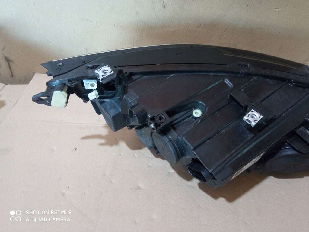 Frontscheinwerfer VW Golf VIII 5H1941005B LED Ein Stück (Rechts oder Links) SCH2499444141xu