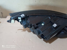 Laden Sie das Bild in den Galerie-Viewer, Frontscheinwerfer VW Golf VIII 5H1941005B LED Ein Stück (Rechts oder Links) SCH2499444141xu