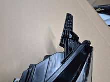 Laden Sie das Bild in den Galerie-Viewer, Frontscheinwerfer Mg 5 Links Scheinwerfer Headlight