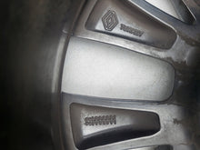 Load image into Gallery viewer, 1x Alufelge 16 Zoll 6.5&quot; 4x100 37ET 403000315R Dacia Sandero Clio V Stepway