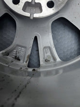 Load image into Gallery viewer, 1x Alufelge 15 Zoll 6.0" 5x108 44ET 403005474 Renault Rim Wheel FEL3296967640hw