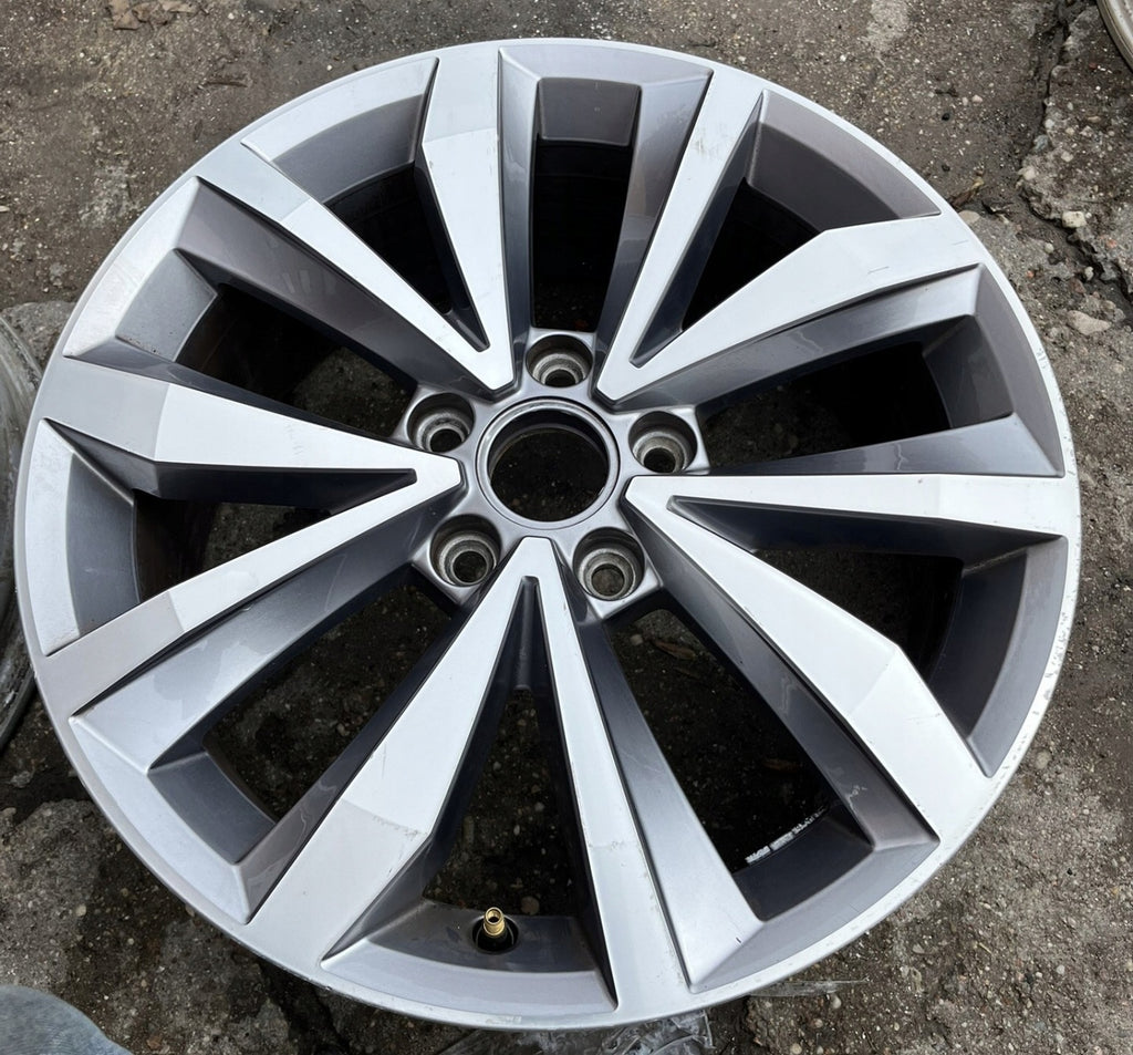 1x Alufelge 17 Zoll 7.0" 5x112 45ET Glanz 2GA601025B VW T-Roc I Rim Wheel FEL5500669519ph