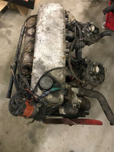 Laden Sie das Bild in den Galerie-Viewer, Motor BMW E9 M30B25V 2.5 Benzin Engine Unkomplett