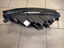 Laden Sie das Bild in den Galerie-Viewer, Frontscheinwerfer Skoda Octavia Fabia 5E4941016 LED Rechts Headlight SCH8815142932nh