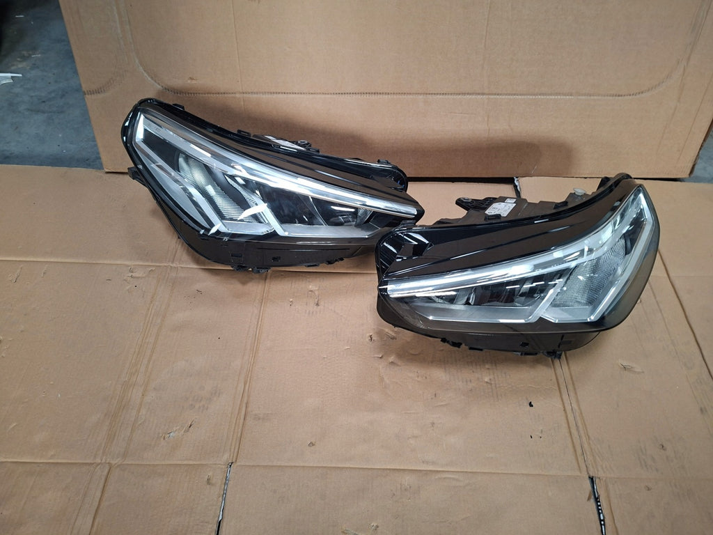 Frontscheinwerfer BMW X1 5A5BD44-03 5A9A221-01 Ein Satz Scheinwerfer Headlight SCH3437850325ma