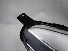 Laden Sie das Bild in den Galerie-Viewer, Frontscheinwerfer Ford Fiesta VII 00199373-05 Rechts Scheinwerfer Headlight SCH7747669650xv