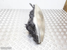Laden Sie das Bild in den Galerie-Viewer, Frontscheinwerfer Toyota Avensis Links Scheinwerfer Headlight SCH2458582677ro