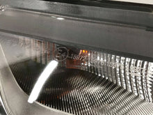 Laden Sie das Bild in den Galerie-Viewer, Frontscheinwerfer VW Transporter Caravelle Rechts Scheinwerfer Headlight SCH4186741116rx