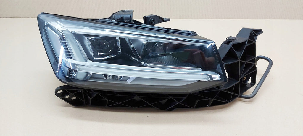 Frontscheinwerfer Audi Q2 81A941034 Rechts Scheinwerfer Headlight