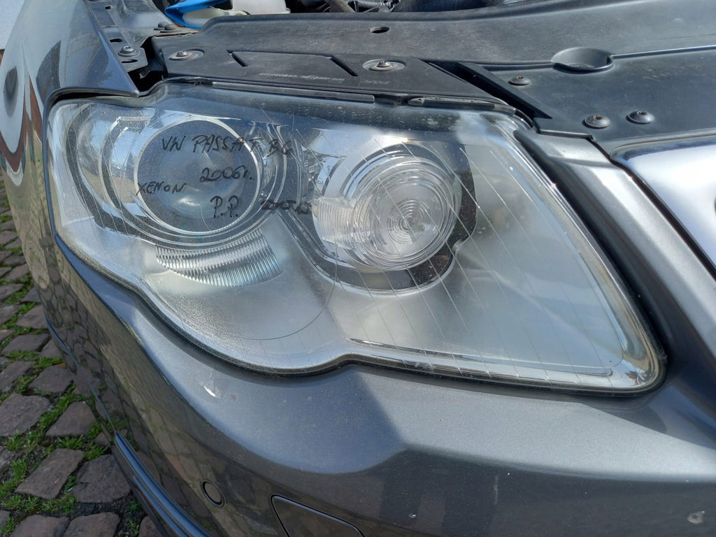 Frontscheinwerfer VW Passat Xenon Ein Stück (Rechts oder Links) Headlight