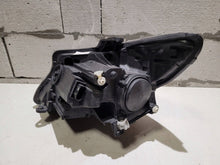 Laden Sie das Bild in den Galerie-Viewer, Frontscheinwerfer Mercedes-Benz Vito W447 A4479061501 LED Rechts Headlight SCH1801188351vu