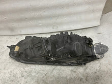 Laden Sie das Bild in den Galerie-Viewer, Frontscheinwerfer VW Polo LED Links Scheinwerfer Headlight SCH3882169748sw