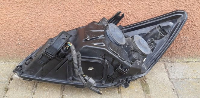 Frontscheinwerfer Ford Focus 8M51-13W029-AD Rechts Scheinwerfer Headlight