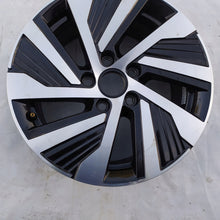 Laden Sie das Bild in den Galerie-Viewer, 1x Alufelge 16 Zoll 7.0" 5x112 48ET 5H0601025A VW Golf Rim Wheel FEL7566813660sv