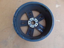 Laden Sie das Bild in den Galerie-Viewer, 1x Alufelge 18 Zoll 7.0" 5x112 40ET Glanz Schwarz 81A601025AM Audi Q2 Rim Wheel FEL5899569627mq