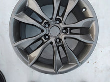Laden Sie das Bild in den Galerie-Viewer, 1x Alufelge 17 Zoll 7.5" 5x112 56ET 8P0601025CC Audi A3 Rim Wheel FEL2652253744rf