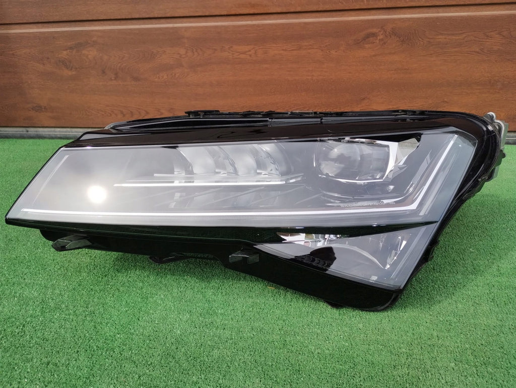 Frontscheinwerfer Skoda Superb III 3V1941017D Xenon Links Scheinwerfer Headlight
