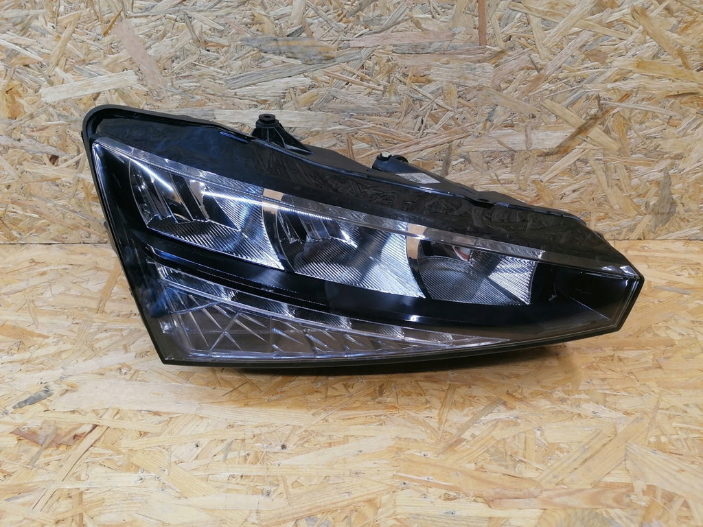 Frontscheinwerfer Skoda Scala 657941016 LED Rechts Scheinwerfer Headlight SCH9521724785rt