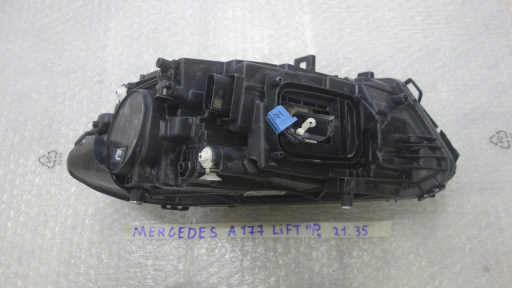 Frontscheinwerfer Mercedes-Benz W177 A1779062805 LED Rechts Headlight SCH7798221598op