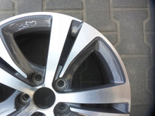 Laden Sie das Bild in den Galerie-Viewer, 1x Alufelge 17 Zoll 7.0&quot; 5x108 44ET 9677989977 Peugeot 308 Rim Wheel