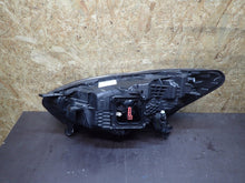 Laden Sie das Bild in den Galerie-Viewer, Frontscheinwerfer Renault Captur 260107244R Full LED Rechts Headlight SCH3699100608ba