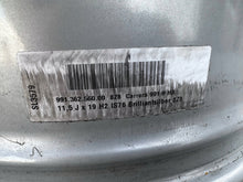 Laden Sie das Bild in den Galerie-Viewer, 1x Alufelge 19 Zoll 11.5&quot; 5x130 76ET 99136256000 Porsche Carrera Rim Wheel