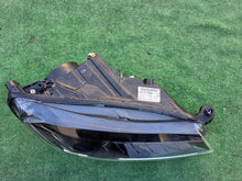 Laden Sie das Bild in den Galerie-Viewer, Frontscheinwerfer Skoda Superb III 3V1941016A Xenon FALSE Scheinwerfer Headlight SCH3592643974hf