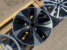 Laden Sie das Bild in den Galerie-Viewer, 1x Alufelge 21 Zoll 5x112 85H601025AQ Audi E-Tron Rim Wheel FEL8835035657gz