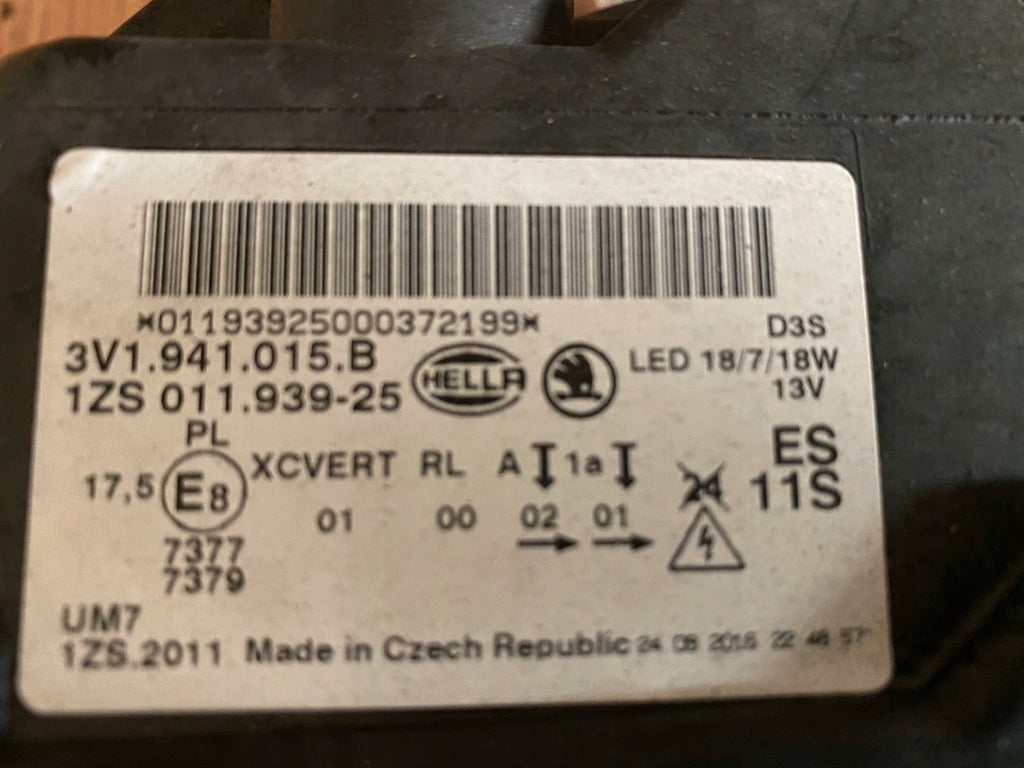 Frontscheinwerfer Skoda Superb III 3V0941015B Links Scheinwerfer Headlight