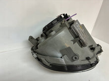 Laden Sie das Bild in den Galerie-Viewer, Frontscheinwerfer Mercedes-Benz W203 Links Scheinwerfer Headlight SCH7249044378io