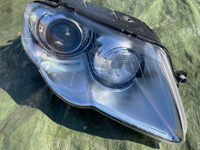 Laden Sie das Bild in den Galerie-Viewer, Frontscheinwerfer VW Passat 89312669 89312660 FALSE Scheinwerfer Headlight SCH1632519731dp