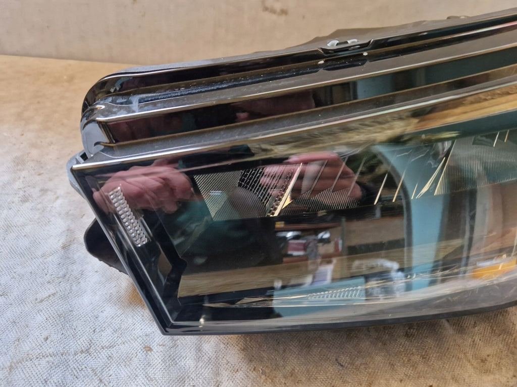 Frontscheinwerfer Skoda Fabia I 6VB941015 Links Scheinwerfer Headlight SCH6910326453wb