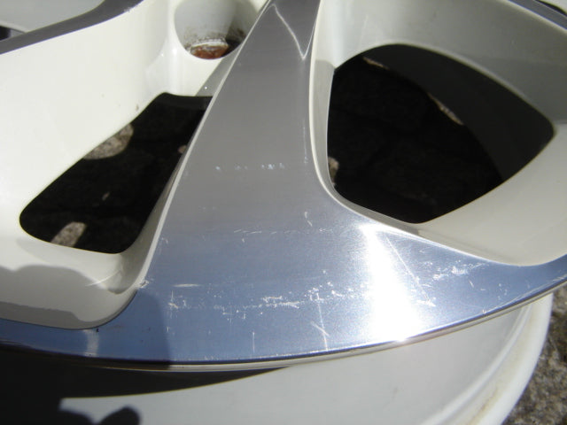 1x Alufelge 16 Zoll 6.5" 4x100 40ET Glanz Weiß Opel Corsa Rim Wheel FEL3290594779mh